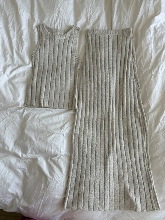 DISSH REM STONE KNIT MIDI SKIRT - Picture 3 of 4